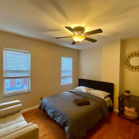 פילדלפיה Historic Townhouse Oasis With En-Suite Bathroom מראה חיצוני תמונה