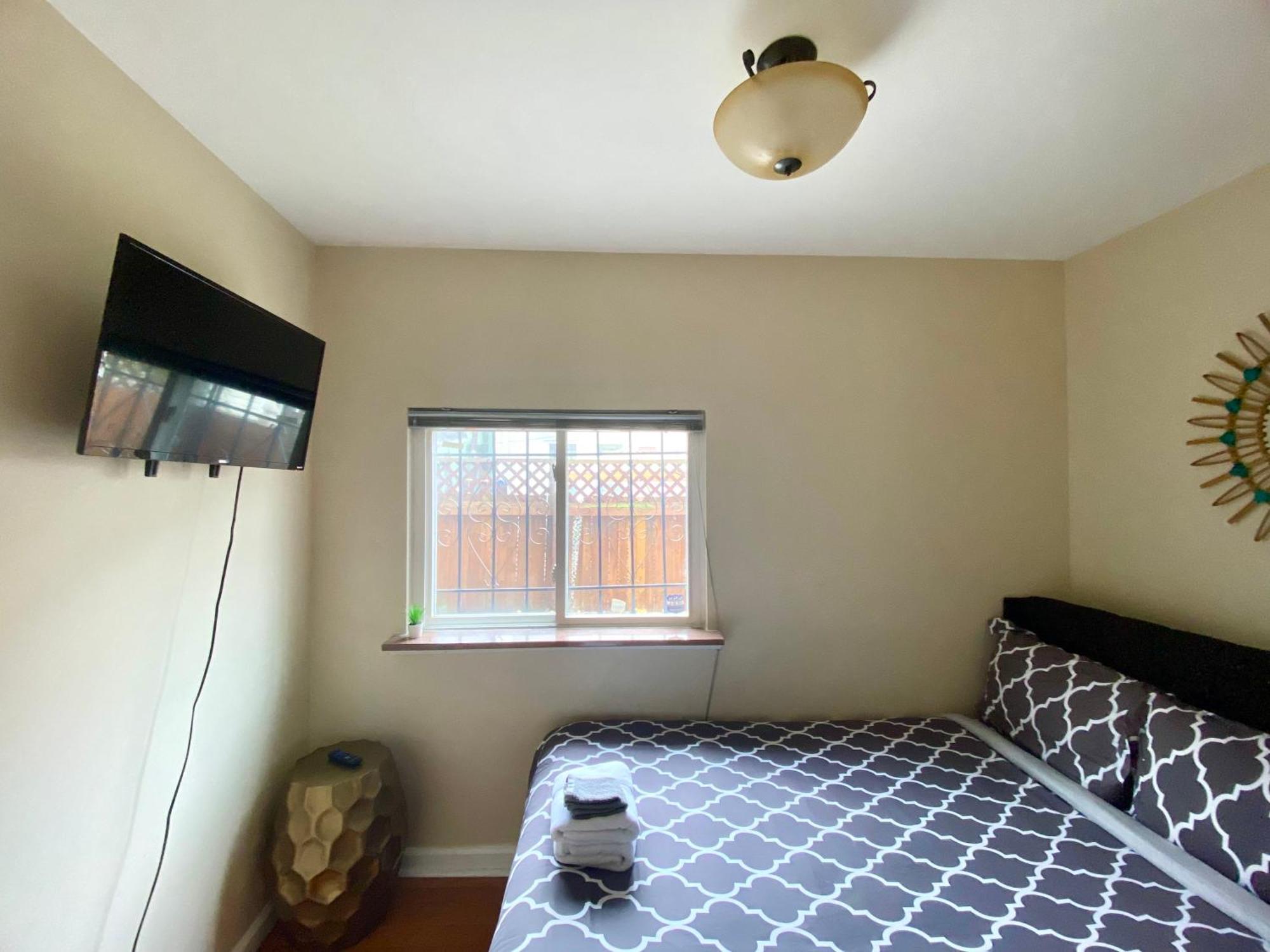 פילדלפיה Historic Townhouse Oasis With En-Suite Bathroom מראה חיצוני תמונה