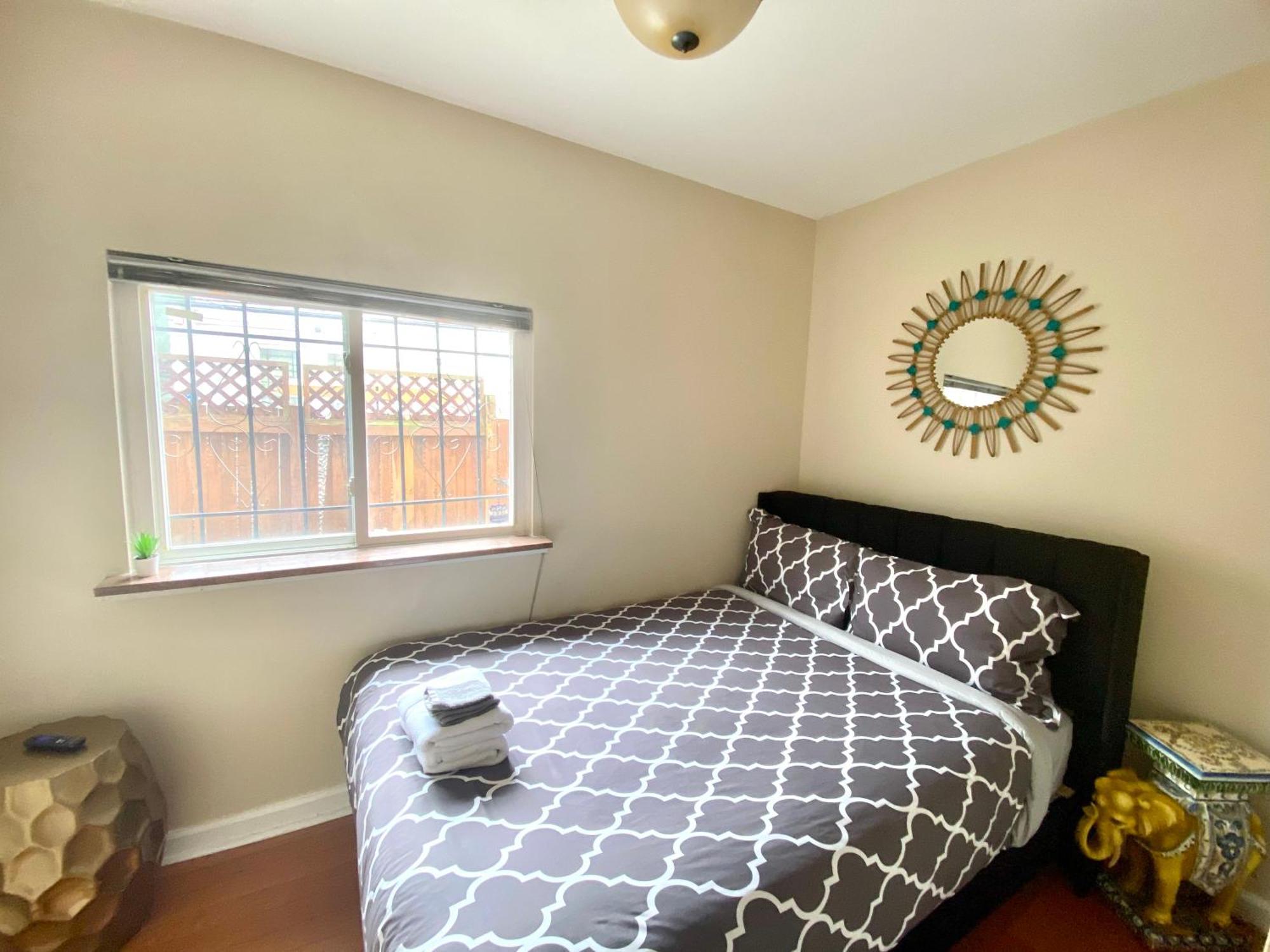 פילדלפיה Historic Townhouse Oasis With En-Suite Bathroom מראה חיצוני תמונה